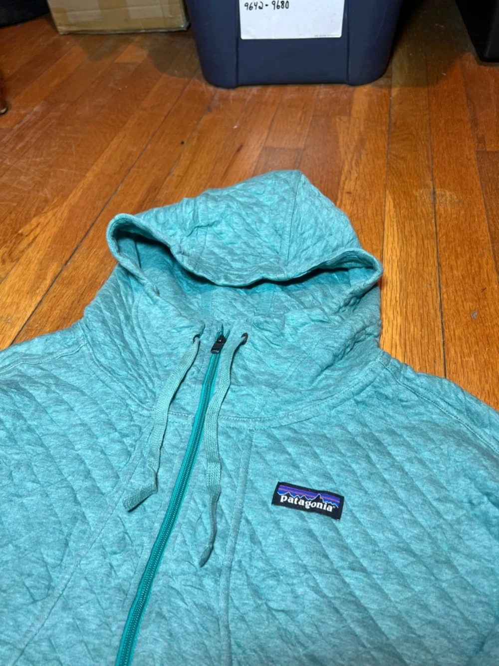 Patagonia Organic Cotton Quilted Hoody Jacket in Beryl Green, Women’s size Small - Picture 2 of 15